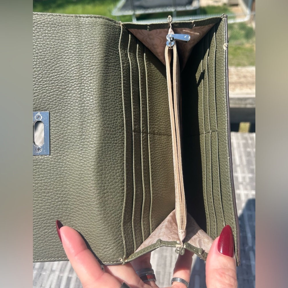 Olive Green Turnclasp Long Wallet EUC​ - Picture 9 of 12
